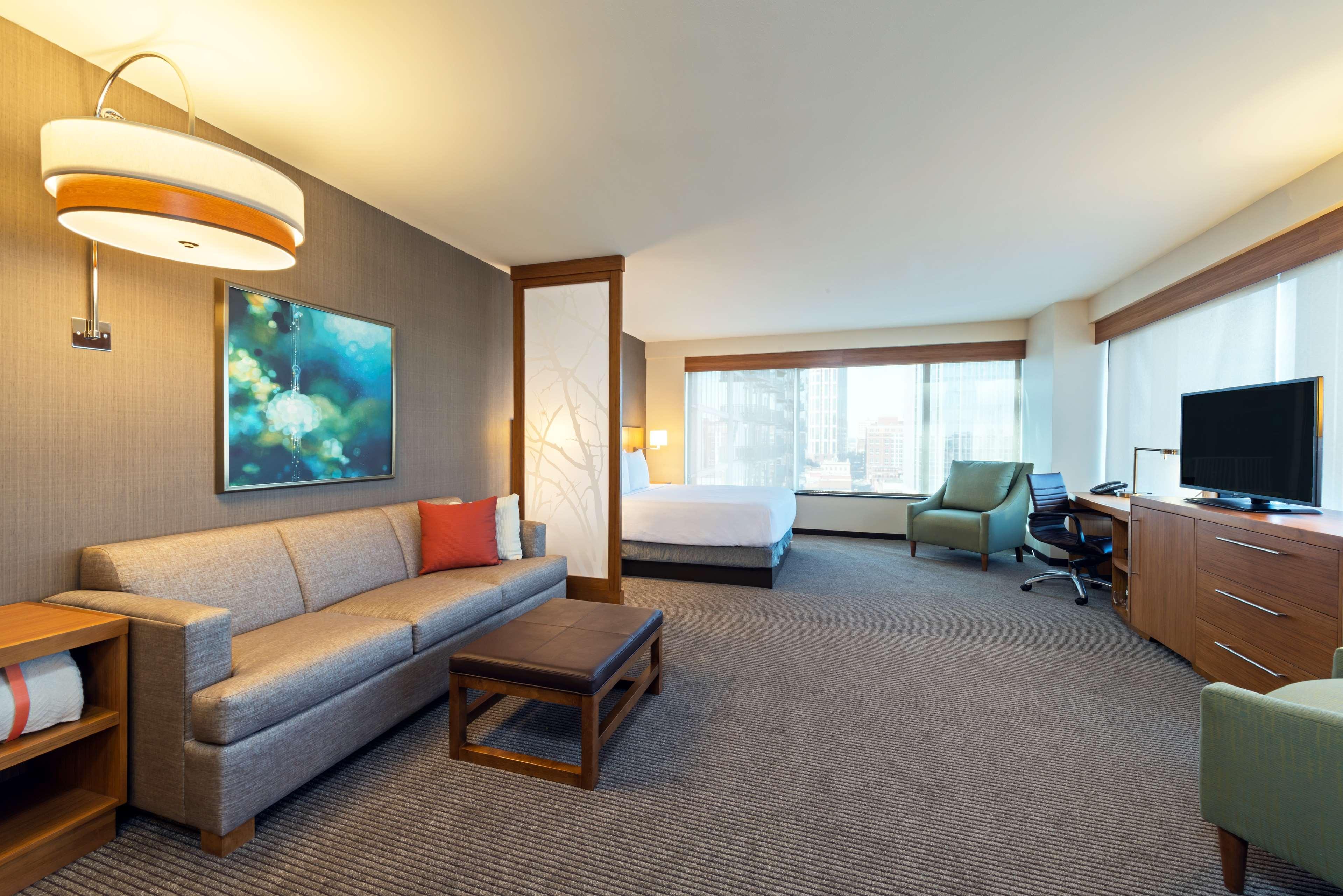 ไฮแอท เพลซ แนชวิลล์ ดาวน์ทาวน์ Hotel ภายนอก รูปภาพ